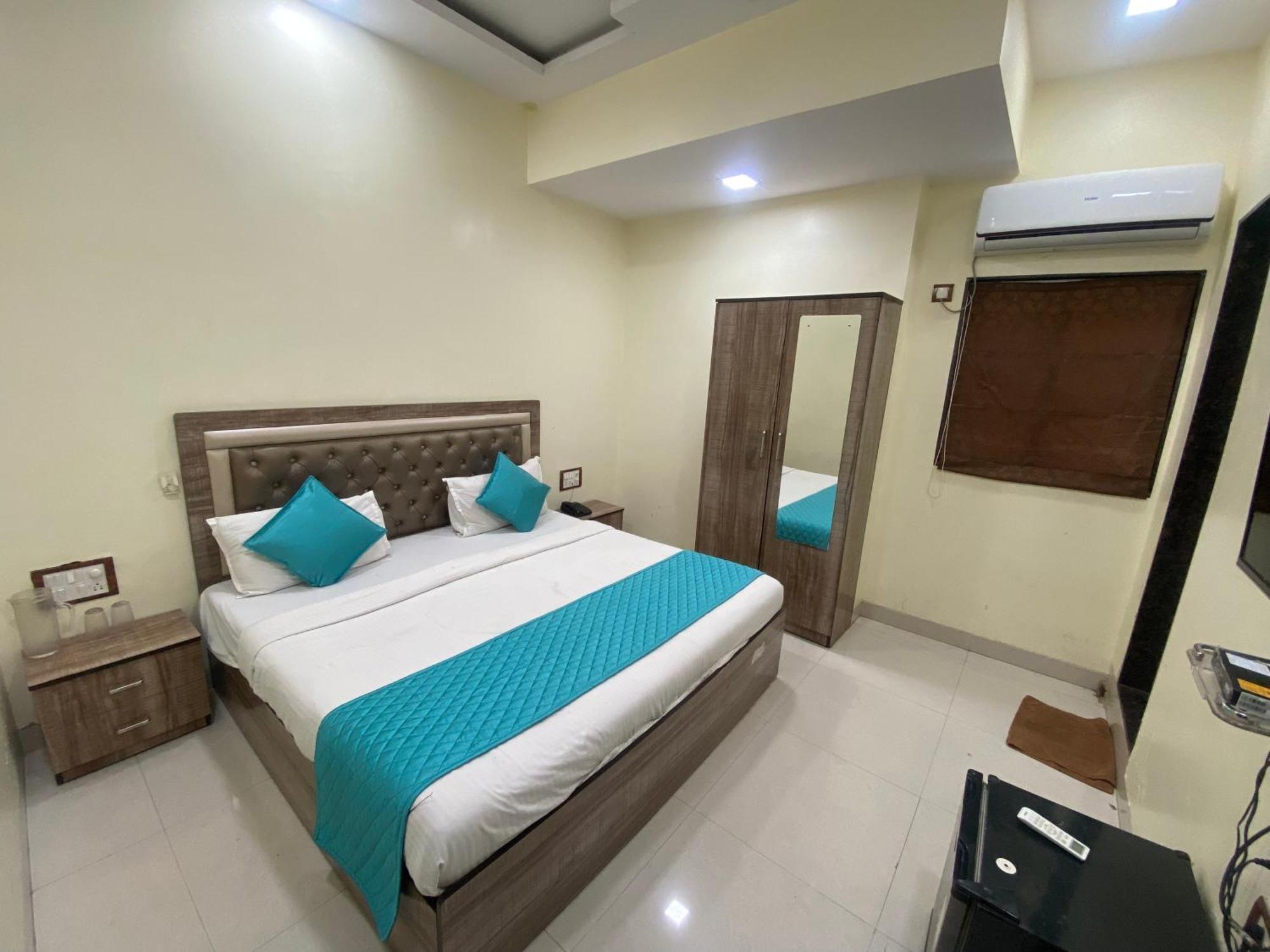 Hotel Apsara- Near J J Hospital Mumbai  Buitenkant foto