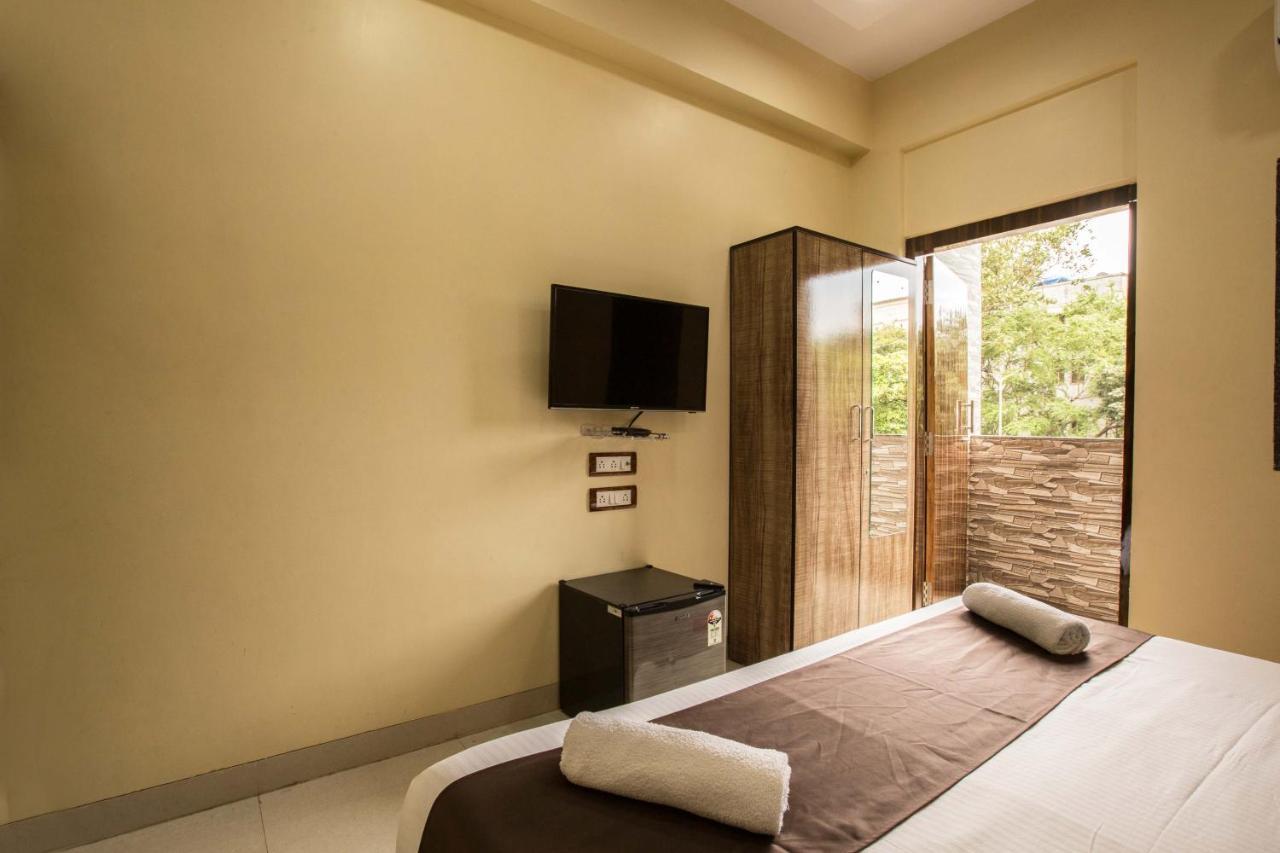 Hotel Apsara- Near J J Hospital Mumbai  Buitenkant foto