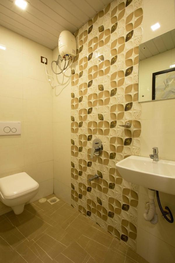 Hotel Apsara- Near J J Hospital Mumbai  Buitenkant foto